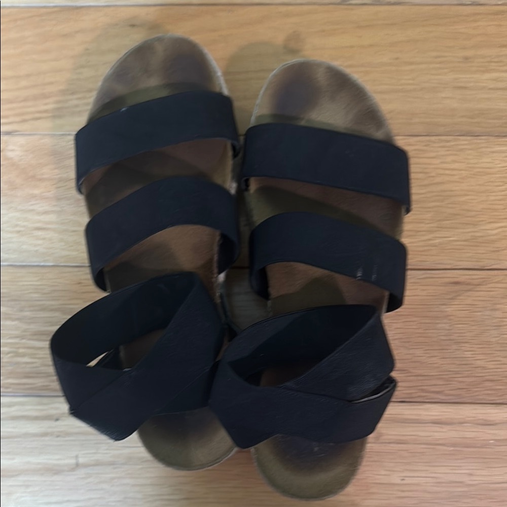 Steve Madden Black Strappy Sandals
